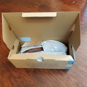 Drizzle Grey Embroidered Snowflakes Alpargatas